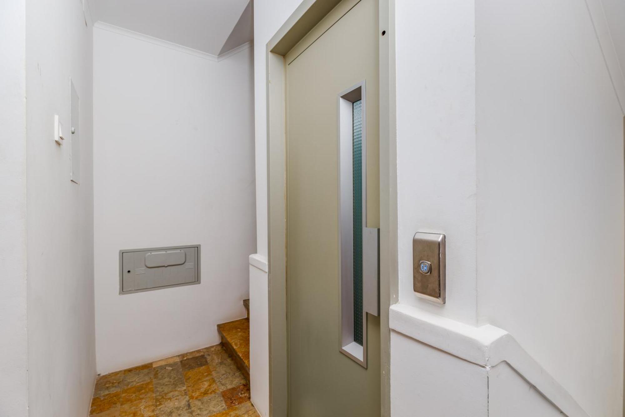 Mia Guest House Setúbal Esterno foto